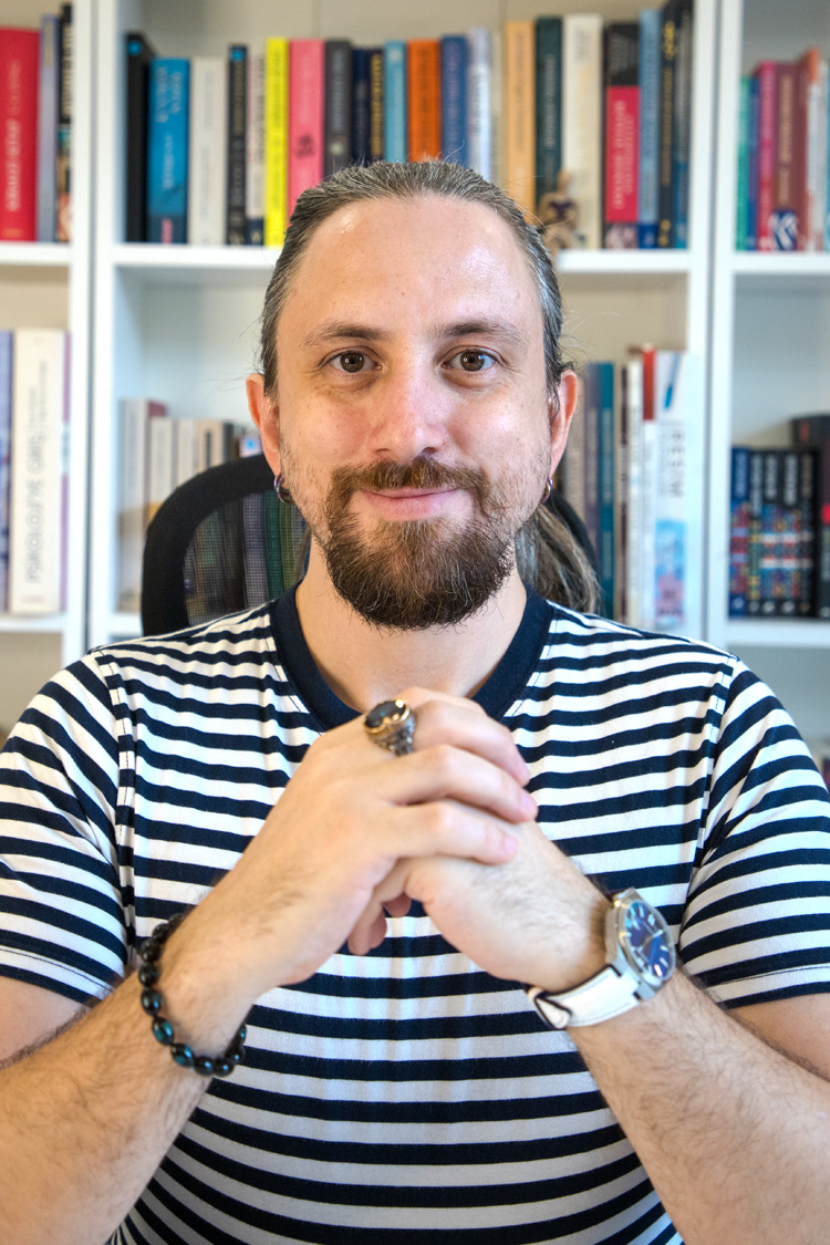 Taner Tözün